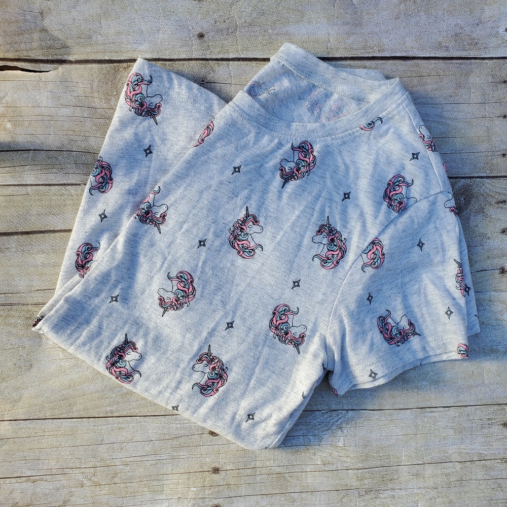Justice Girls size 18/20short sleeve unicorn tee